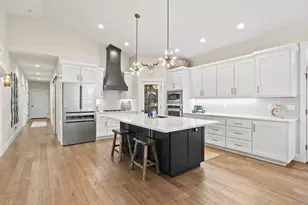 347 E Jefferson Ave, Sisters, OR 97759 - Photo 8