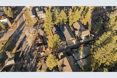 347 E Jefferson Avenue, Sisters, OR 97759 - Photo 58