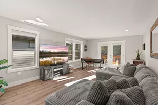 347 E Jefferson Ave, Sisters, OR 97759 - Photo 26