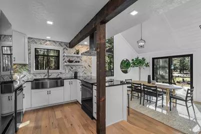 14455 Crossroads Loop, Sisters, OR 97759 - Photo 8