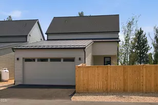 1024 W McKenzie Hwy, Sisters, OR 97759 - Photo 38