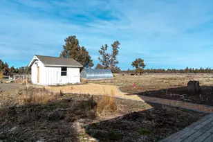 9337 SW Willard Rd, Bend, OR 97701 - Photo 18