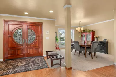 404 Silver Creek Drive, Central Point, OR 97502 - Photo 4