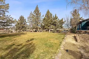 1686 NE Negus Way, Redmond, OR 97756 - Photo 30