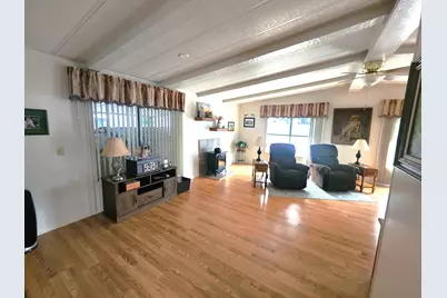 123 Waverly Drive, Grants Pass, OR 97526 - Photo 4