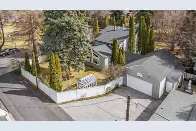 898 NW Riverside Boulevard, Bend, OR 97703 - Photo 40