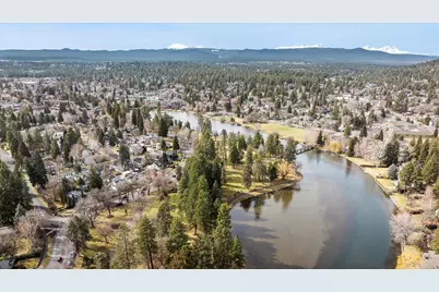 898 NW Riverside Boulevard, Bend, OR 97703 - Photo 44
