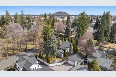 898 NW Riverside Boulevard, Bend, OR 97703 - Photo 40