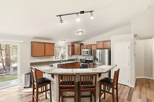 60095 Crater Rd, Bend, OR 97702 - Photo 8