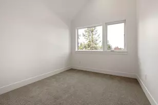 1062 W Linda Ave, Sisters, OR 97759 - Photo 30