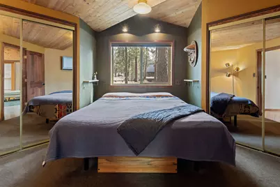 18879 River Woods Drive, Bend, OR 97702 - Photo 12