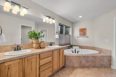 61041 Chamomile Place, Bend, OR 97702 - Photo 18