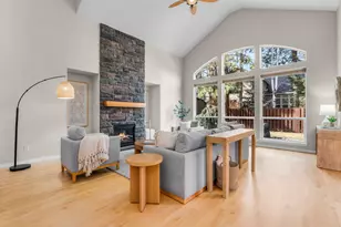 61041 Chamomile Pl, Bend, OR 97702 - Photo 12