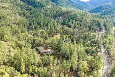 565 Greens Creek Road, Grants Pass, OR 97527 - Photo 8