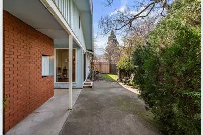 349 Tudor Street, Ashland, OR 97520 - Photo 28