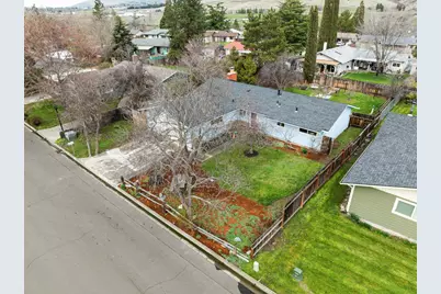 349 Tudor Street, Ashland, OR 97520 - Photo 32