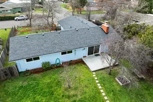 349 Tudor St, Ashland, OR 97520 - Photo 34