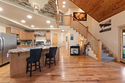 536 Rogue Air Drive, Shady Cove, OR 97539 - Photo 26