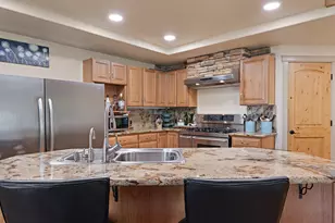 536 Rogue Air Dr, Shady Cove, OR 97539 - Photo 28