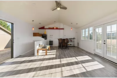 536 Rogue Air Drive, Shady Cove, OR 97539 - Photo 42