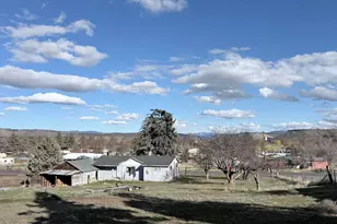 625 SW Crestview Rd, Prineville, OR 97754 - Photo 6