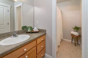 1008 NW 15th St, Redmond, OR 97756 - Photo 26