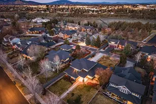 1008 NW 15th St, Redmond, OR 97756 - Photo 8