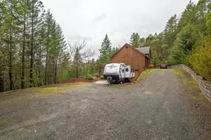 696 Yearly Way, Grants Pass, OR 97527 - Photo 44