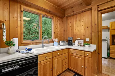 696 Yearly Way, Grants Pass, OR 97527 - Photo 18