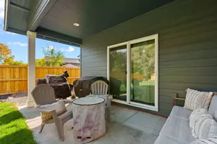 1667 SW Black Butte Ct, Redmond, OR 97756 - Photo 40