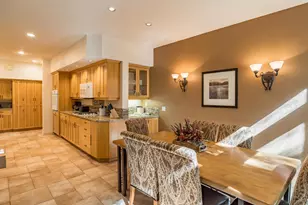 56982 Peppermill Cir, Sunriver, OR 97707 - Photo 14