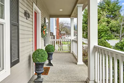 620 E D Street, Jacksonville, OR 97530 - Photo 4