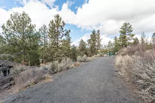 3695 NW Kirkaldy Ct, Bend, OR 97703 - Photo 56