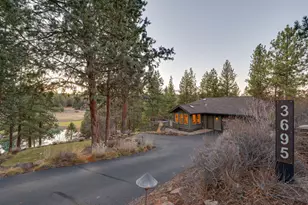 3695 NW Kirkaldy Ct, Bend, OR 97703 - Photo 40
