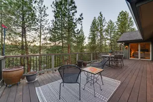 3695 NW Kirkaldy Ct, Bend, OR 97703 - Photo 4