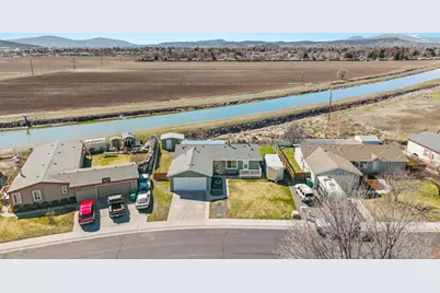 4746 Sayler Street, Klamath Falls, OR 97603 - Photo 2