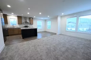 1 Corral Ln, Ashland, OR 97520 - Photo 2