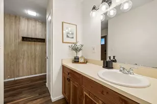 19717 SW Mount Bachelor Dr, Bend, OR 97702 - Photo 12