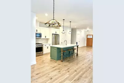 1005 E Horse Back Trail, Sisters, OR 97759 - Photo 6