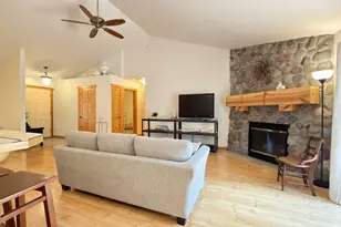 55595 Wagon Master Way, Bend, OR 97707 - Photo 4