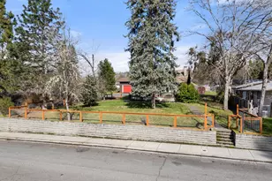 420 NW Savage St, Grants Pass, OR 97526 - Photo 36