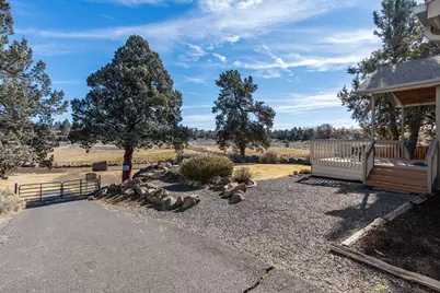 2215 SW Stonehedge Court, Redmond, OR 97756 - Photo 34