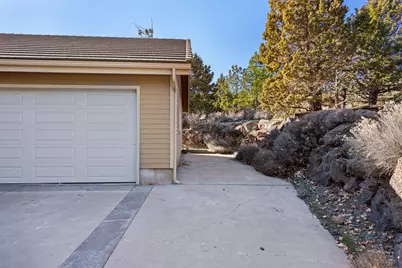 268 NW Scenic Heights Drive, Bend, OR 97703 - Photo 46