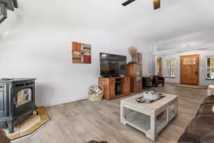 53315 Holiday Dr, La Pine, OR 97739 - Photo 12