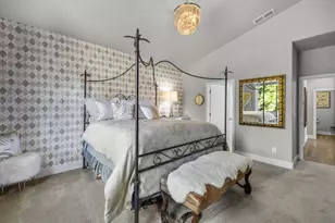 2565 NW Rippling River Ct, Bend, OR 97703 - Photo 30