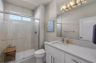 2565 NW Rippling River Ct, Bend, OR 97703 - Photo 8