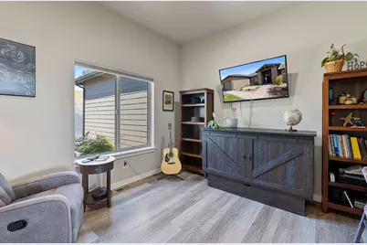 2213 NE Bunchgrass Court, Madras, OR 97741 - Photo 12