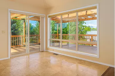 21445 Bradetich Loop, Bend, OR 97701 - Photo 2