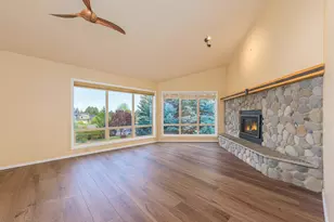 21445 Bradetich Loop, Bend, OR 97701 - Photo 8