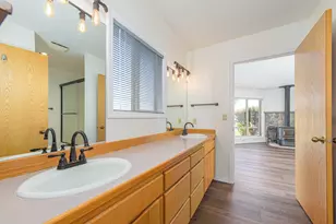 21445 Bradetich Loop, Bend, OR 97701 - Photo 14